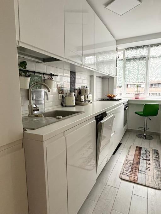 Ultracentral Lovely Place -Your Home Away From Home Bucareste Exterior foto